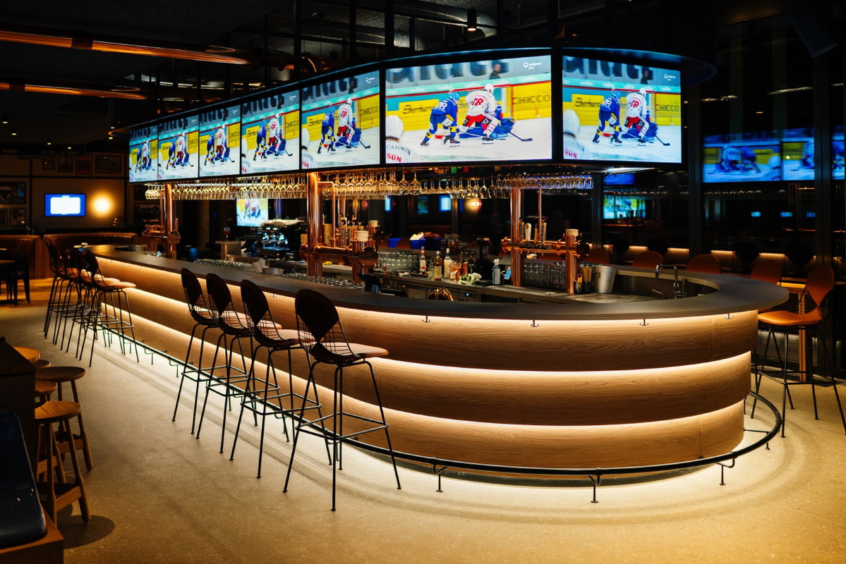 Die Bar der 67 Sportsbar mit Screens